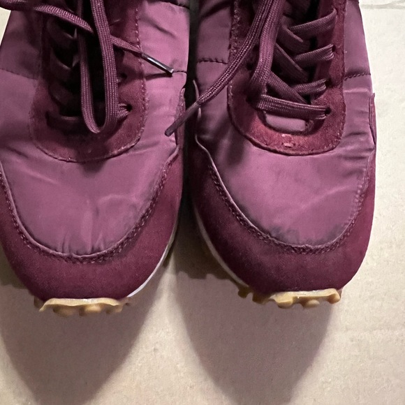 Men’s Greats sneakers. - Picture 6 of 7